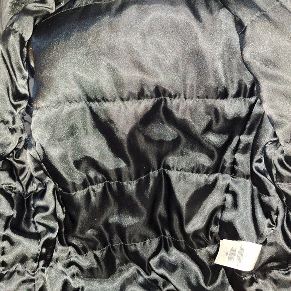 Columbia womens Black and gray pattern and metal clasps hooded ski jacket. NWOT - Picture 11 of 15